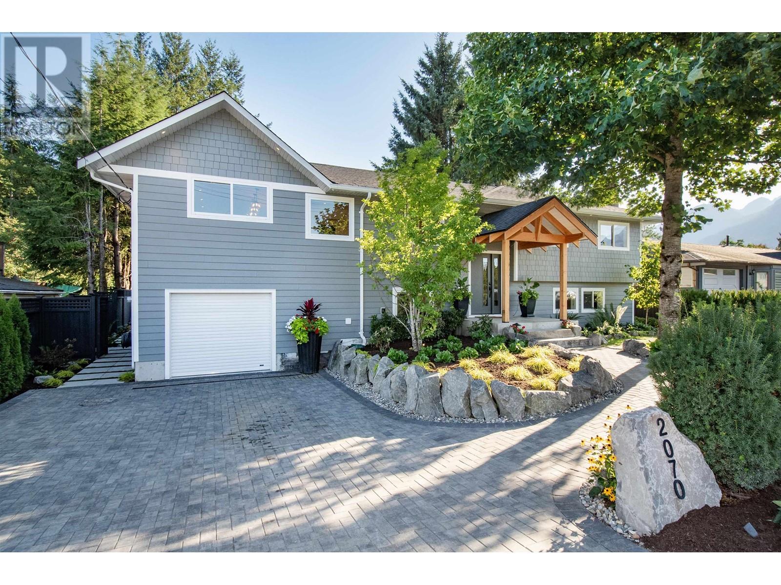 2070 DIAMOND ROAD, squamish, British Columbia