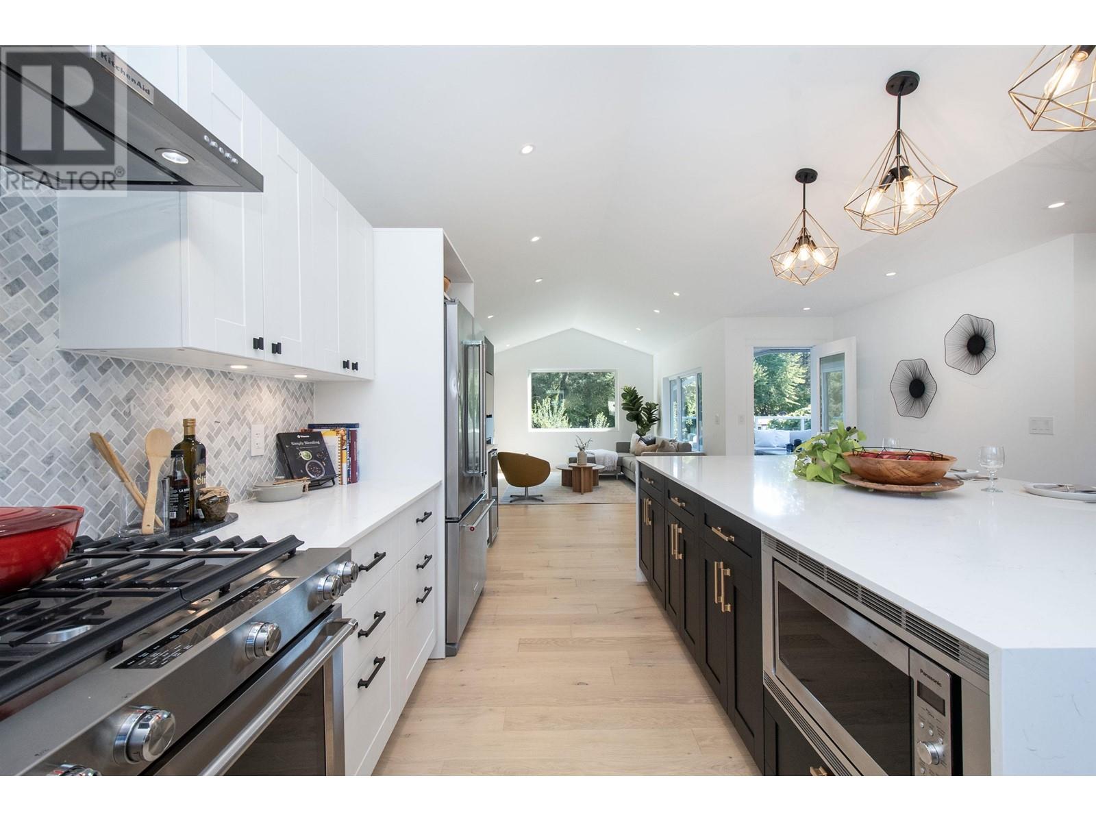 2070 Diamond Road, Squamish, British Columbia  V0N 1T0 - Photo 11 - R2823342