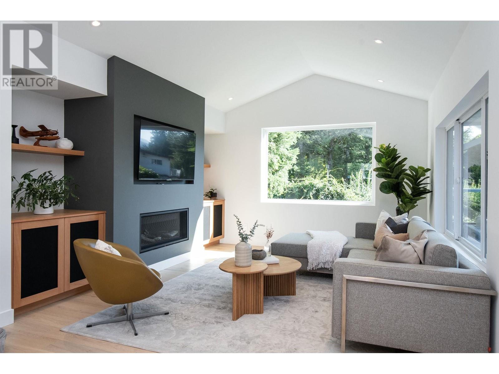 2070 Diamond Road, Squamish, British Columbia  V0N 1T0 - Photo 13 - R2823342