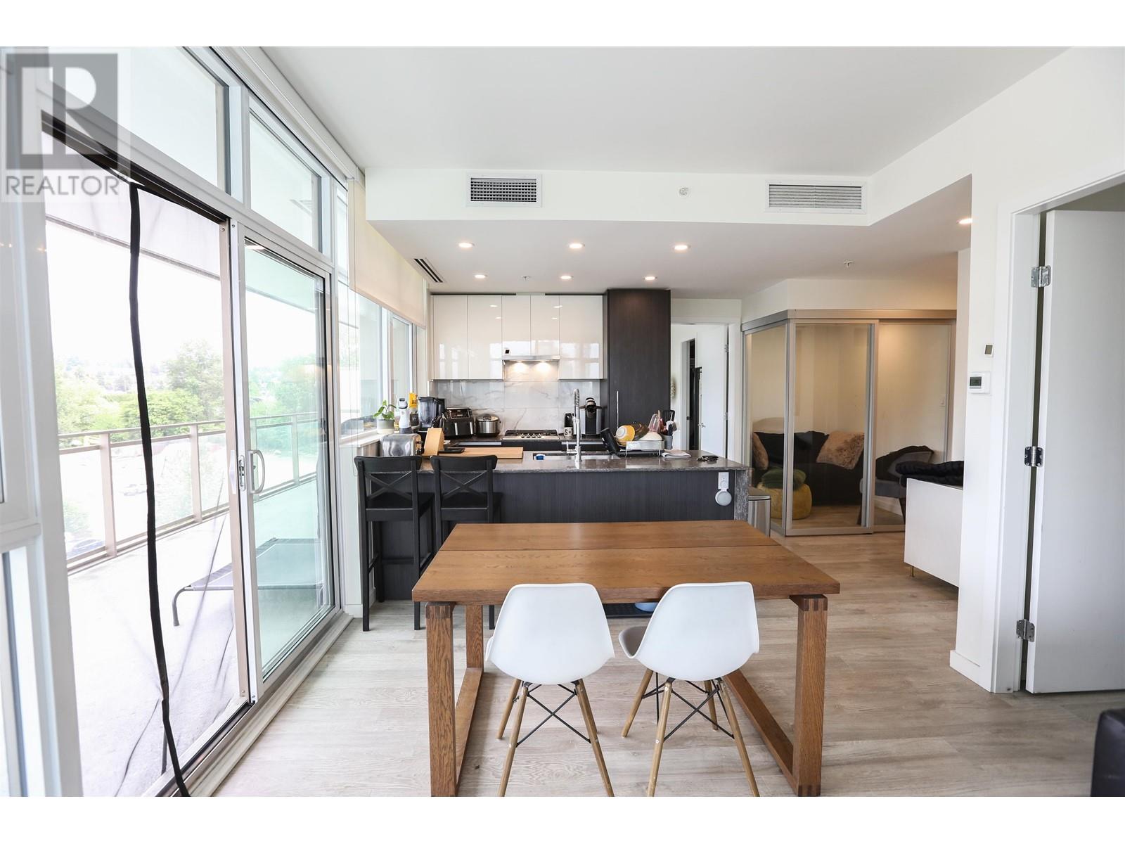 510 5333 Goring Street, Burnaby, British Columbia  V5B 3A2 - Photo 3 - R2823341