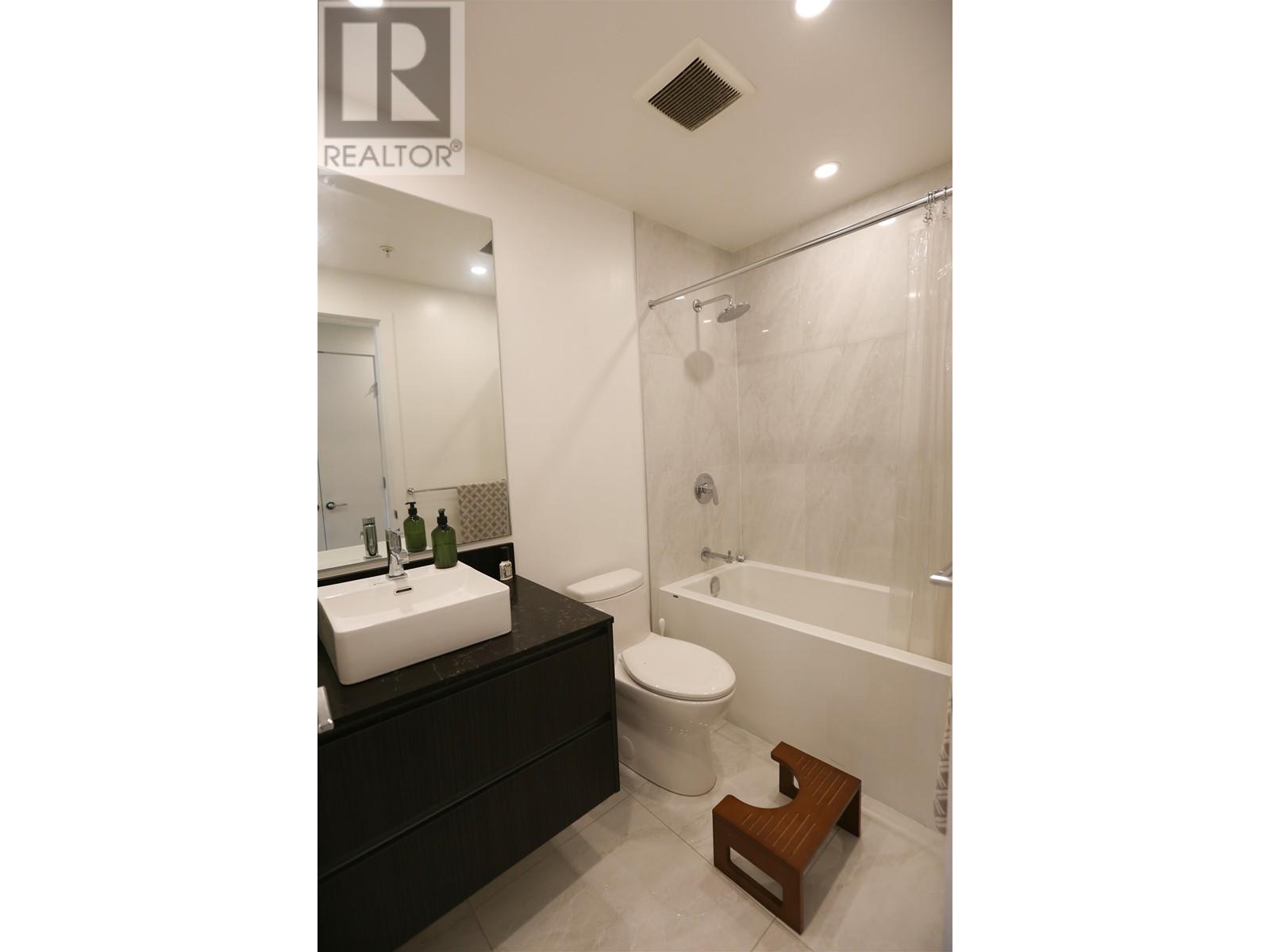 510 5333 Goring Street, Burnaby, British Columbia  V5B 3A2 - Photo 9 - R2823341