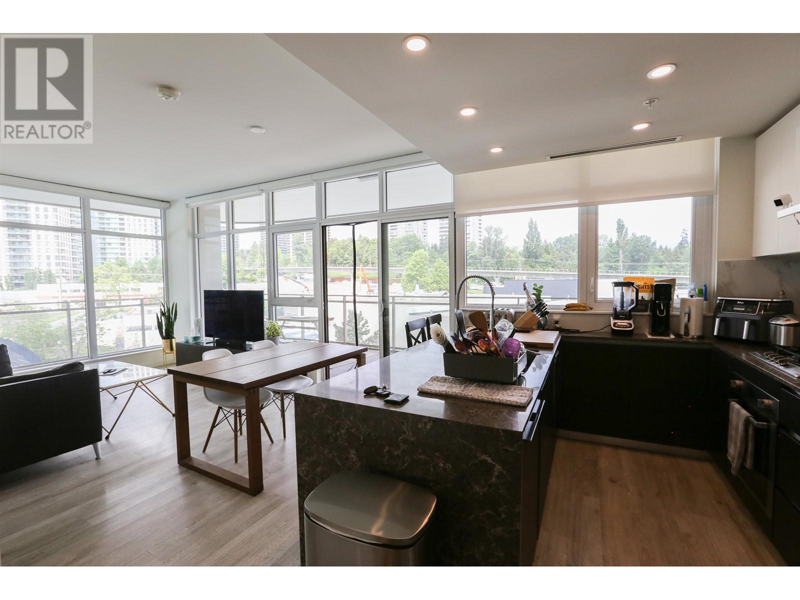 510 5333 Goring Street, Burnaby, British Columbia  V5B 3A2 - Photo 8 - R2823341