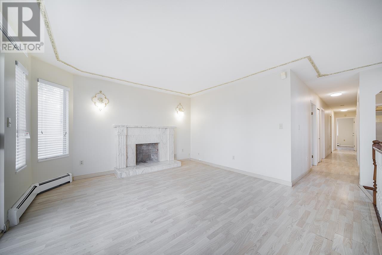 5567 Clinton Street, Burnaby, British Columbia  V5J 2L9 - Photo 6 - R2823224