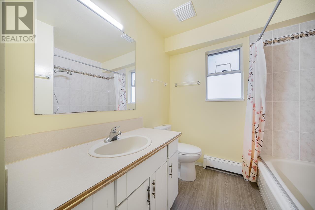 5567 Clinton Street, Burnaby, British Columbia  V5J 2L9 - Photo 23 - R2823224