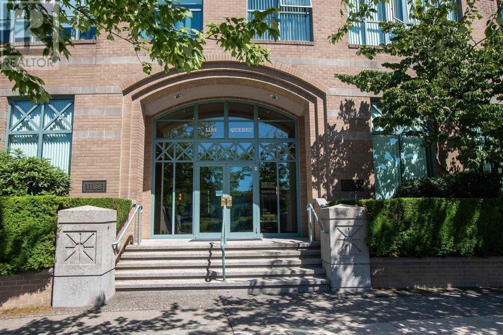 303 1188 Quebec Street, Vancouver, British Columbia  V6A 4B3 - Photo 2 - R2823081