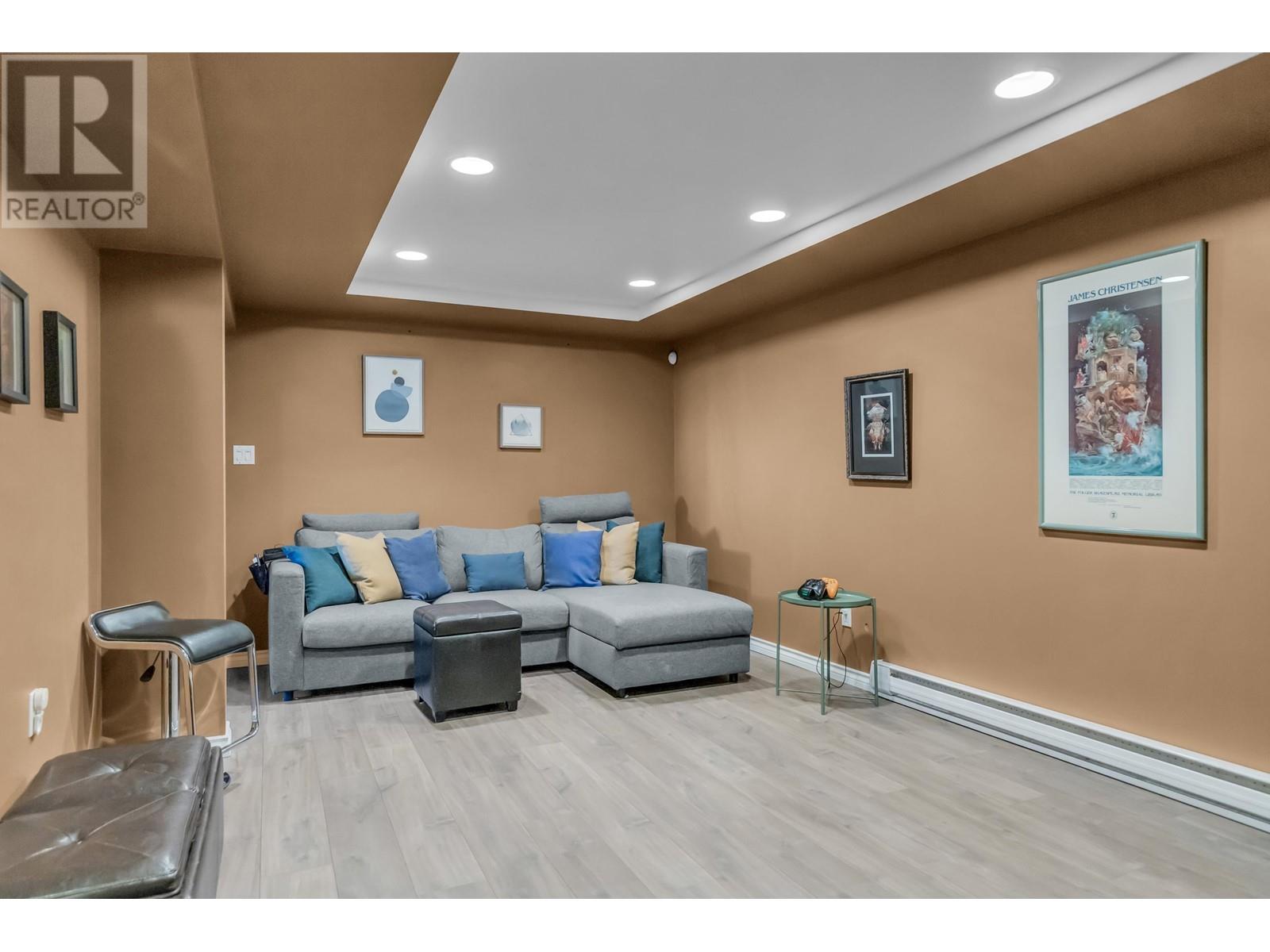 22001 Cliff Avenue, Maple Ridge, British Columbia  V2X 2L3 - Photo 18 - R2823148