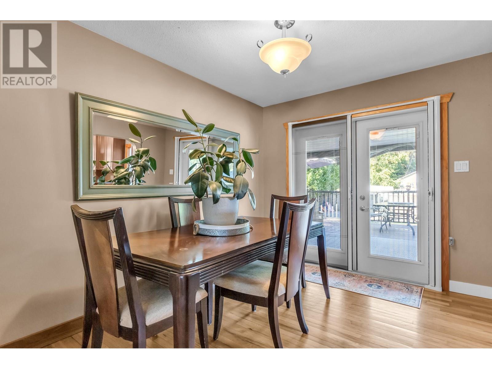 22001 Cliff Avenue, Maple Ridge, British Columbia  V2X 2L3 - Photo 7 - R2823148