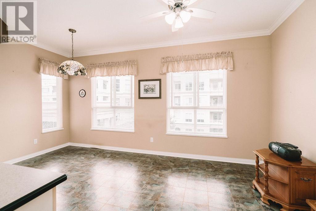 316 3098 Guildford Way, Coquitlam, British Columbia  V3B 7W8 - Photo 9 - R2823249