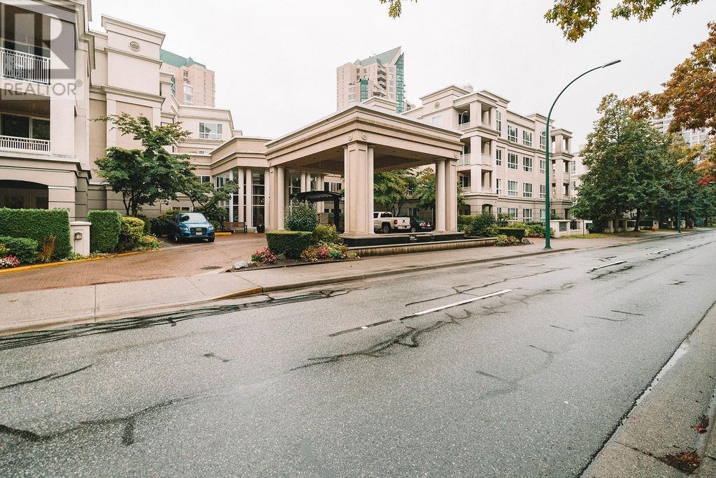 316 3098 Guildford Way, Coquitlam, British Columbia  V3B 7W8 - Photo 37 - R2823249