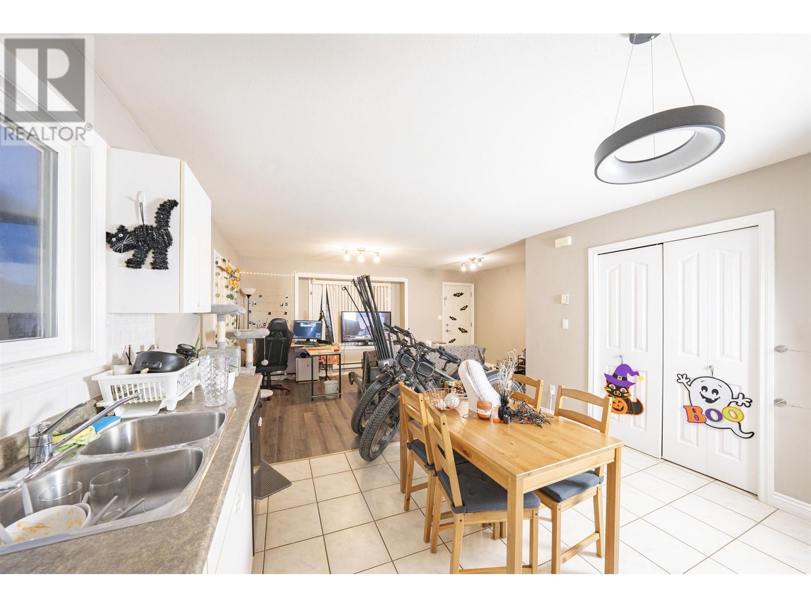 835 Cottonwood Avenue, Coquitlam, British Columbia  V3J 2S9 - Photo 28 - R2823185