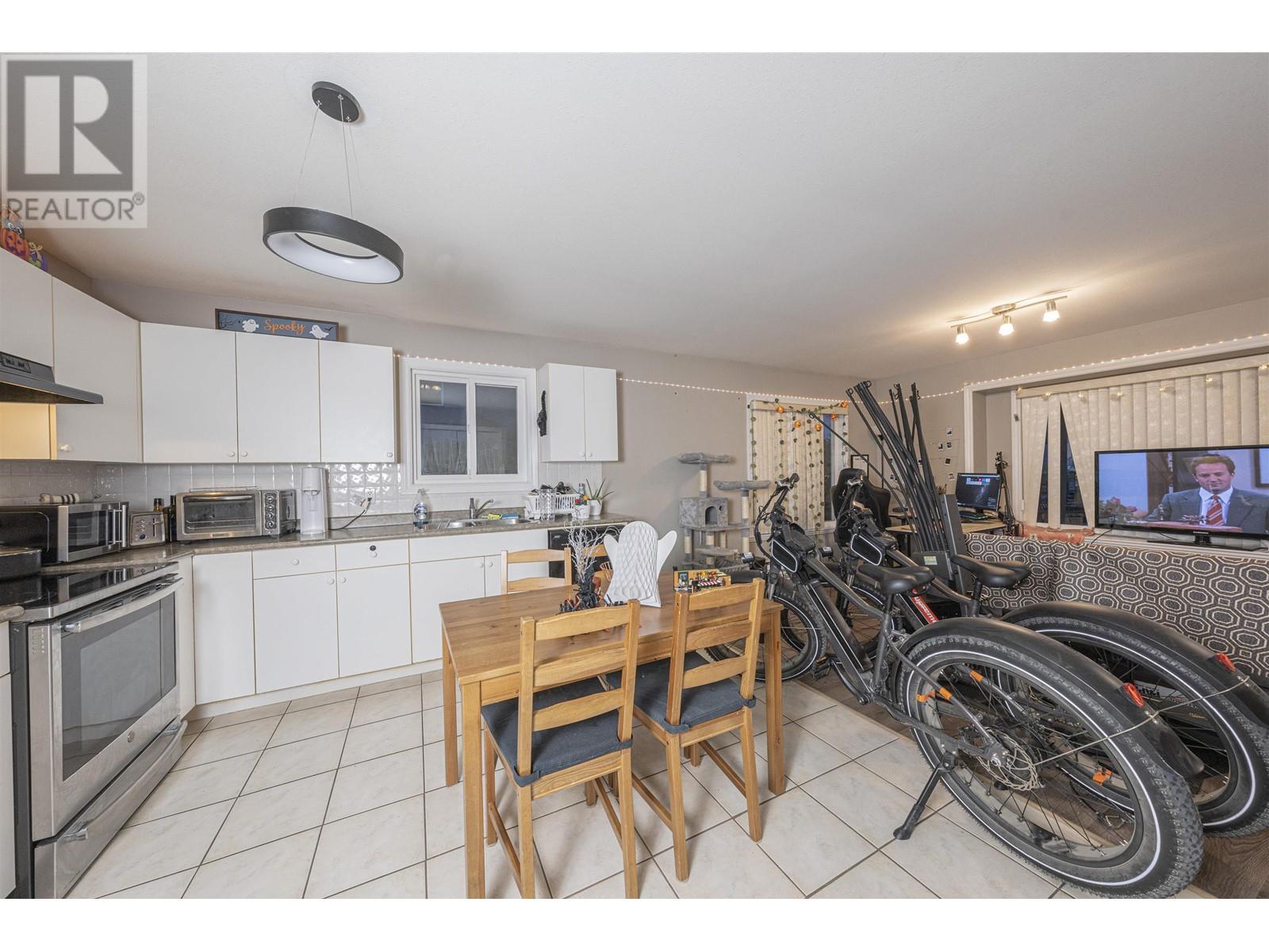 835 Cottonwood Avenue, Coquitlam, British Columbia  V3J 2S9 - Photo 27 - R2823185