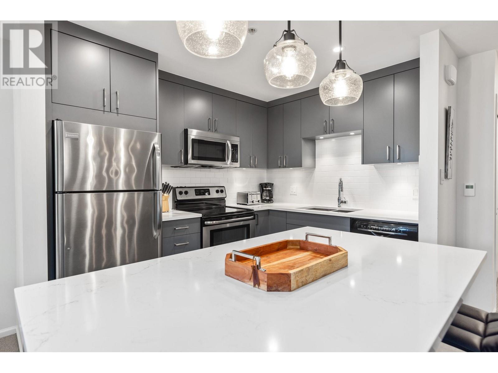 4857 Painted Cliff Road, Whistler, British Columbia  V8E 1C8 - Photo 6 - R2823401