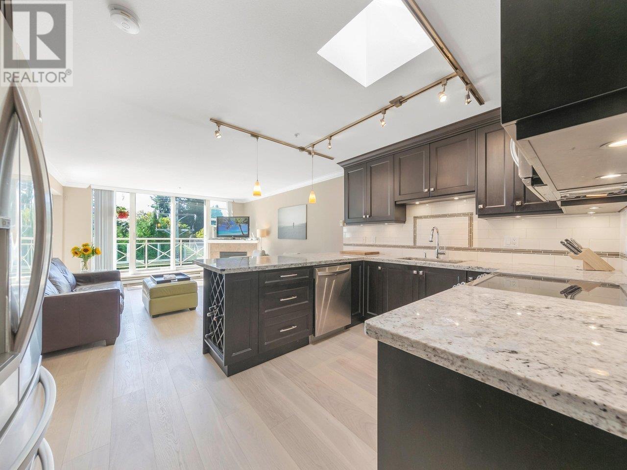 PH9 5629 DUNBAR STREET, vancouver, British Columbia