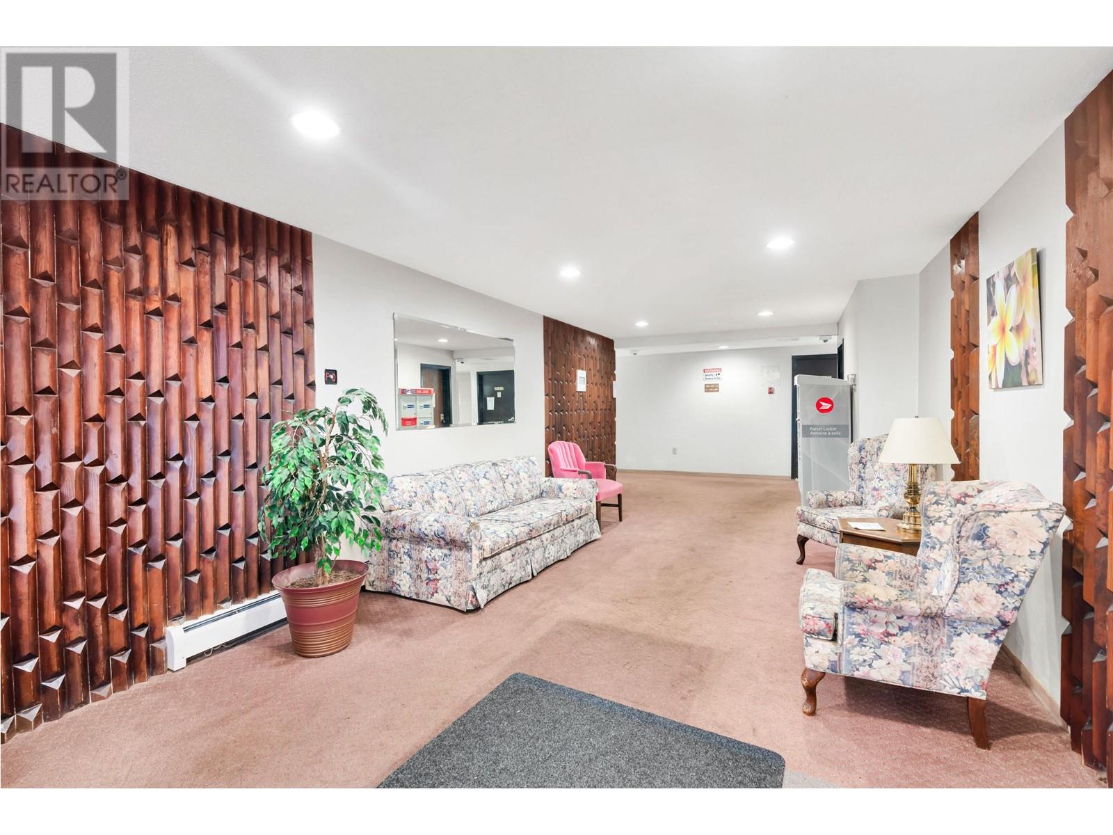 315 12170 222 Street, Maple Ridge, British Columbia  V2X 8H1 - Photo 5 - R2823428