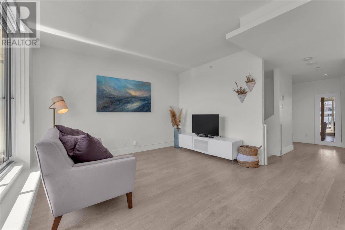 405 680 Seylynn Crescent, North Vancouver, British Columbia  V7J 2L6 - Photo 11 - R2823429