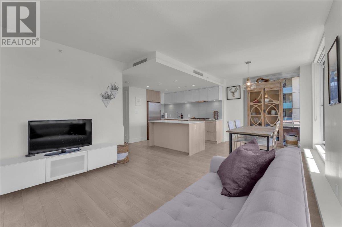 405 680 Seylynn Crescent, North Vancouver, British Columbia  V7J 2L6 - Photo 12 - R2823429