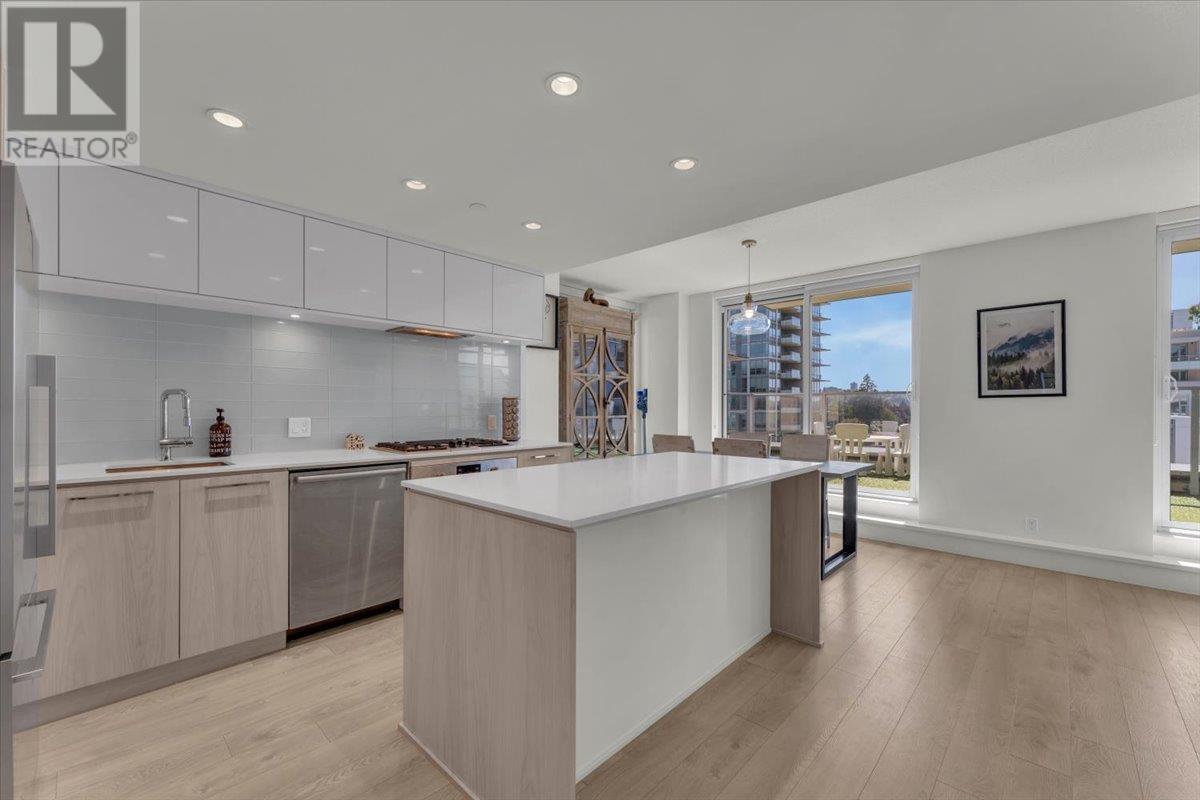 405 680 Seylynn Crescent, North Vancouver, British Columbia  V7J 2L6 - Photo 2 - R2823429