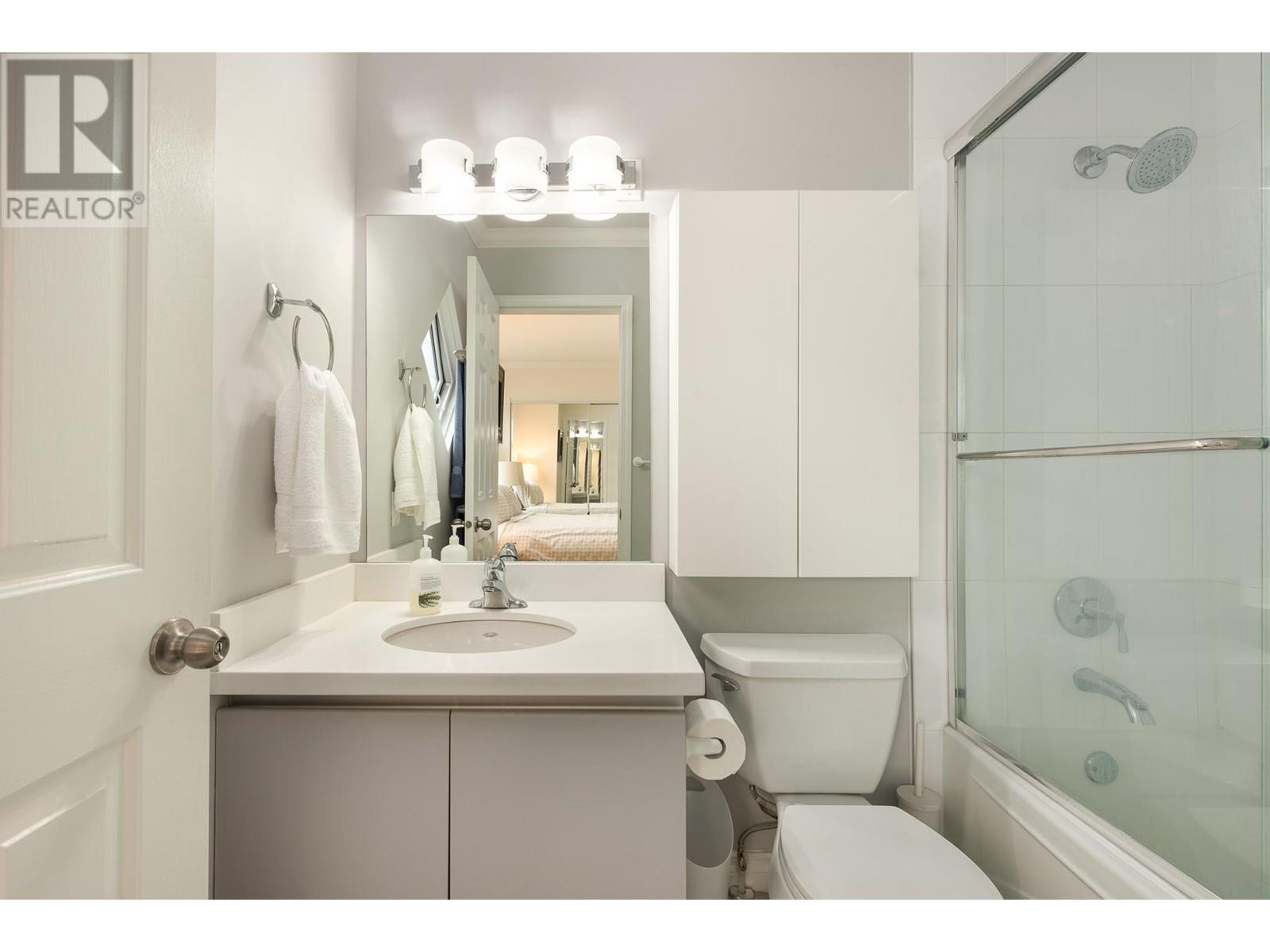 5 888 W 16th Street, North Vancouver, British Columbia  V7P 1R3 - Photo 13 - R2823474