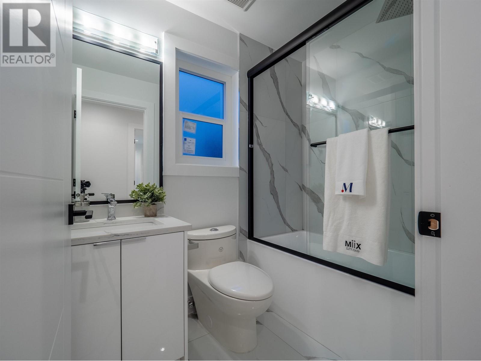 5197 Dominion Street, Burnaby, British Columbia  V5G 1C8 - Photo 9 - R2823489