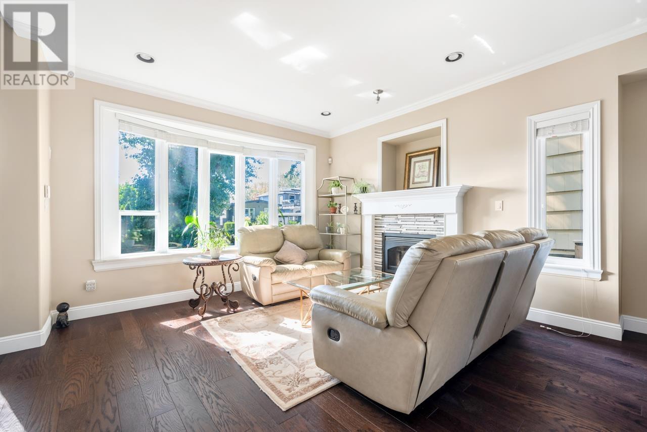 841 E 38th Avenue, Vancouver, British Columbia  V5W 1J2 - Photo 6 - R2823426