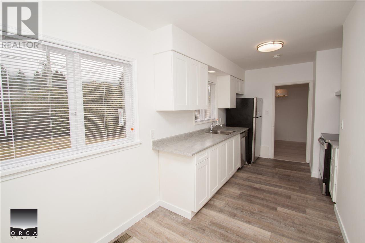 1030 Belmont Avenue, North Vancouver, British Columbia  V7R 1K2 - Photo 9 - R2823456