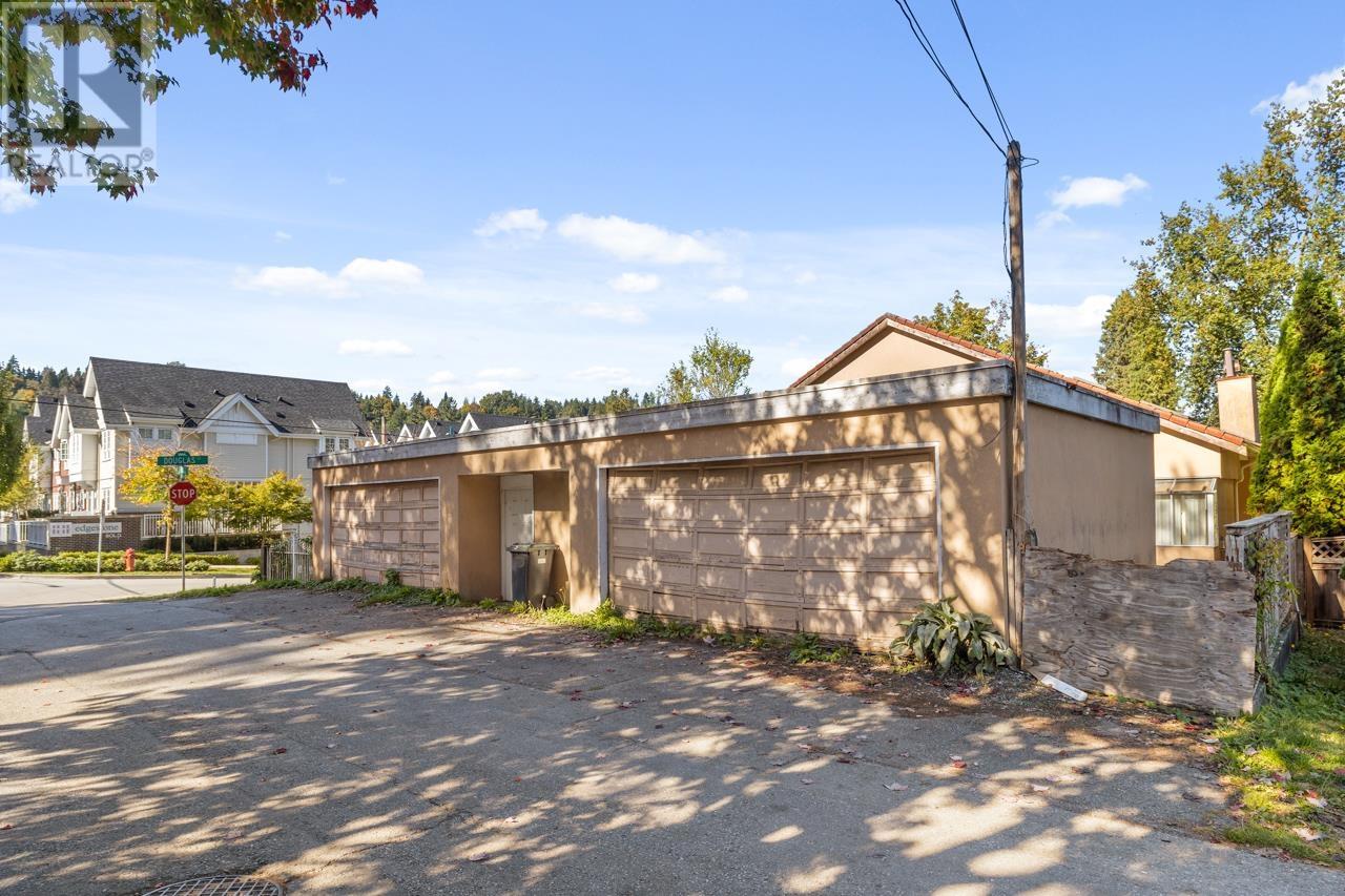 84 Douglas Street, Port Moody, British Columbia  V3H 4E3 - Photo 10 - C8054832