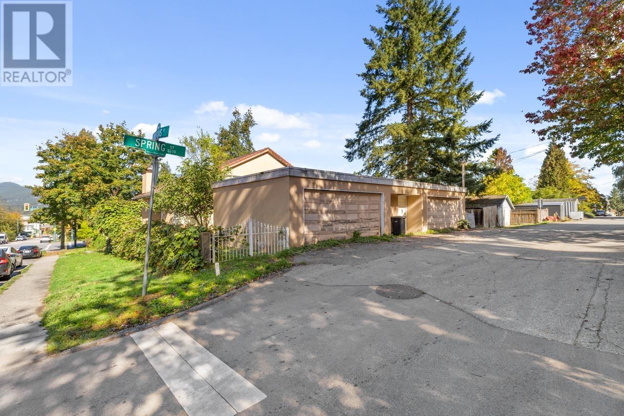 84 Douglas Street, Port Moody, British Columbia  V3H 4E3 - Photo 9 - C8054832