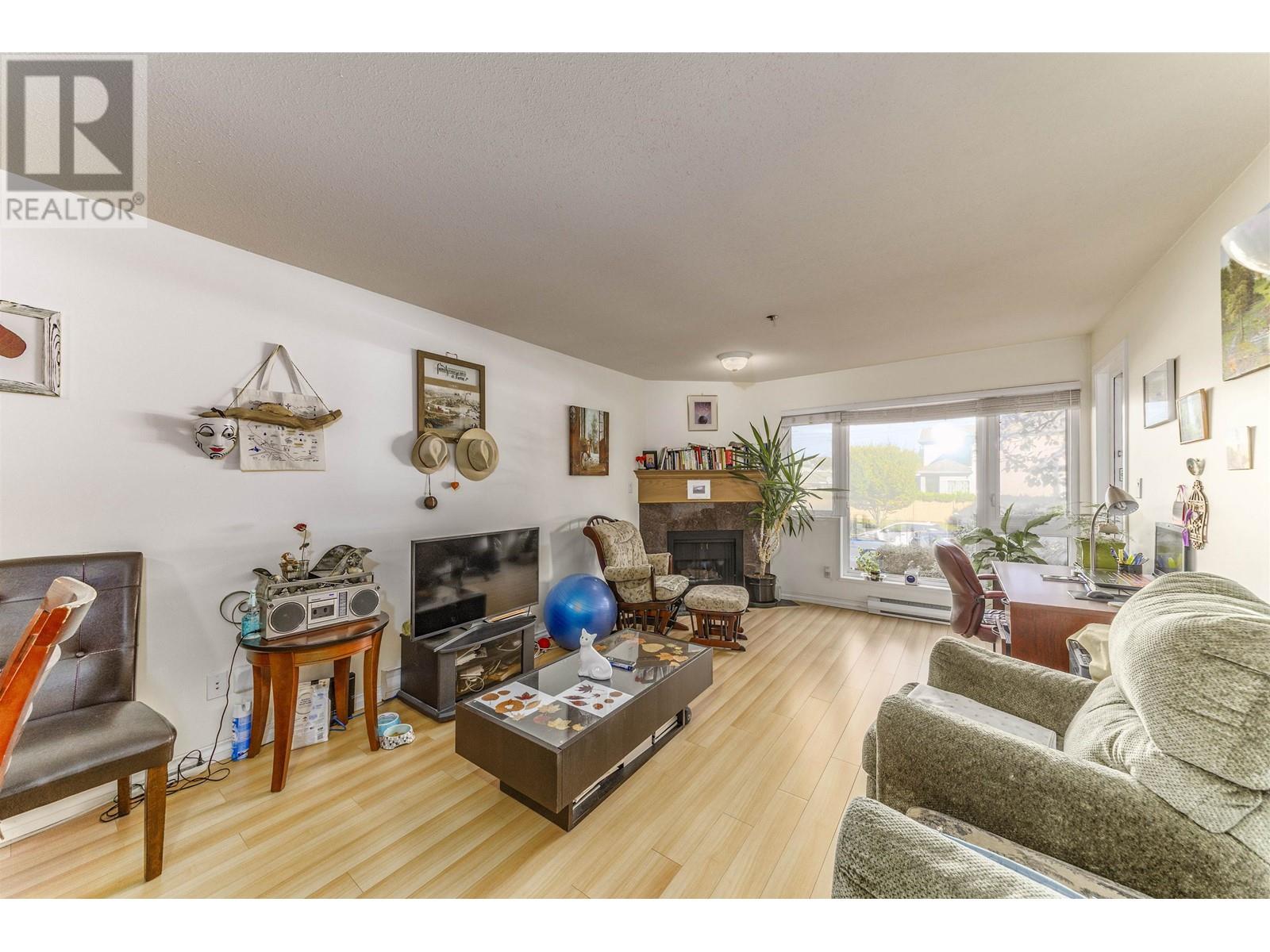 202 1550 Sw Marine Drive, Vancouver, British Columbia  V6P 6A6 - Photo 2 - R2823283