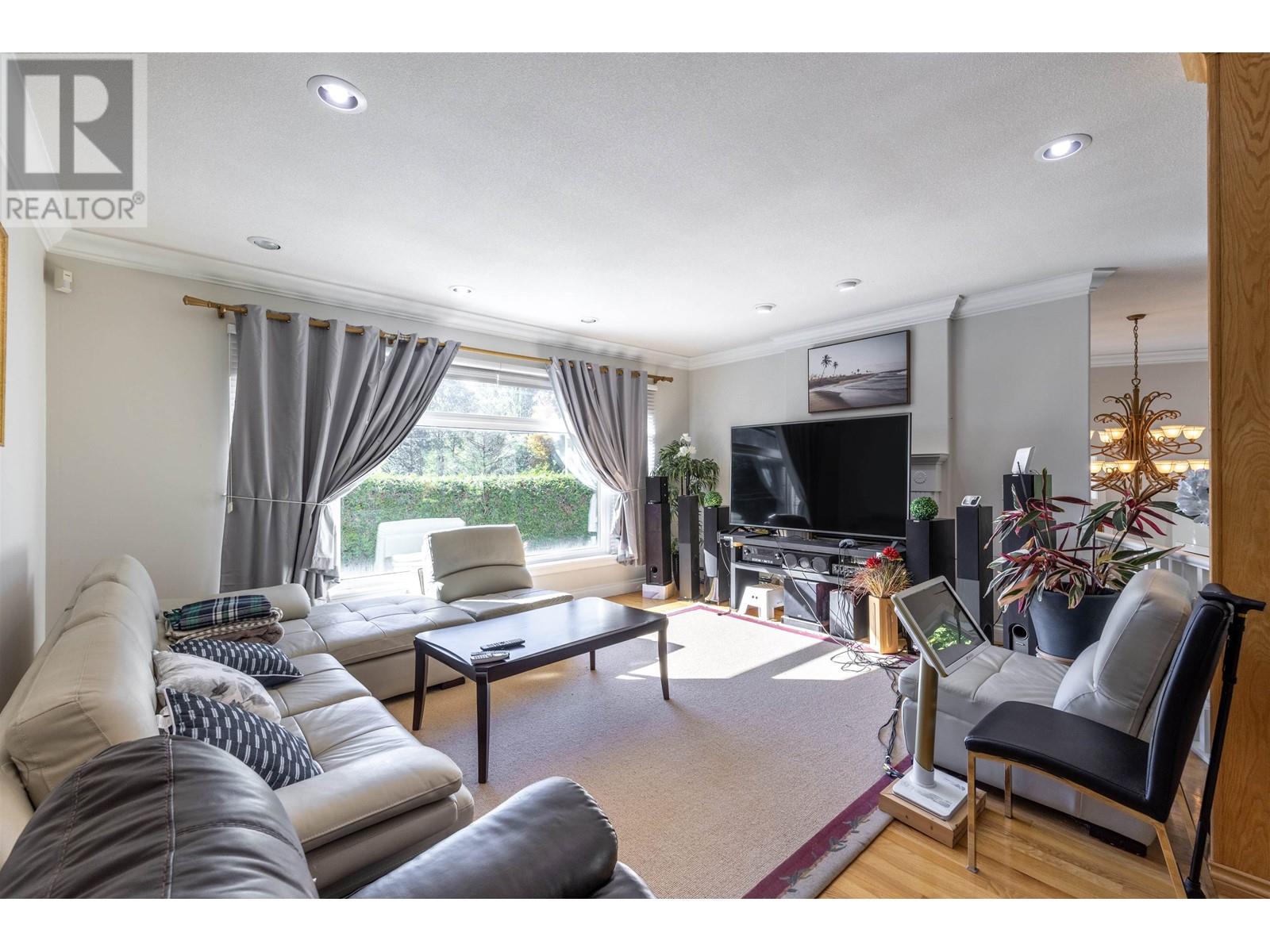 4683 Marine Drive, Burnaby, British Columbia  V5J 3G4 - Photo 5 - R2823454