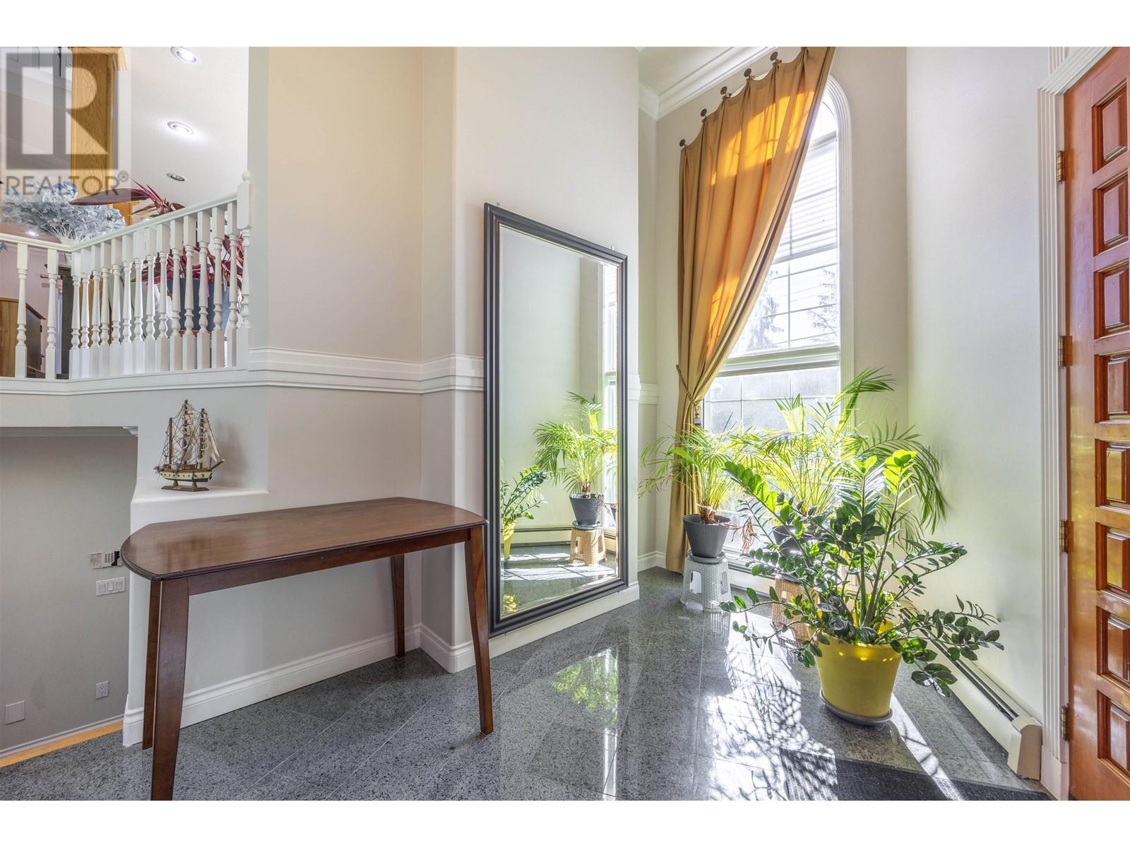 4683 Marine Drive, Burnaby, British Columbia  V5J 3G4 - Photo 3 - R2823454