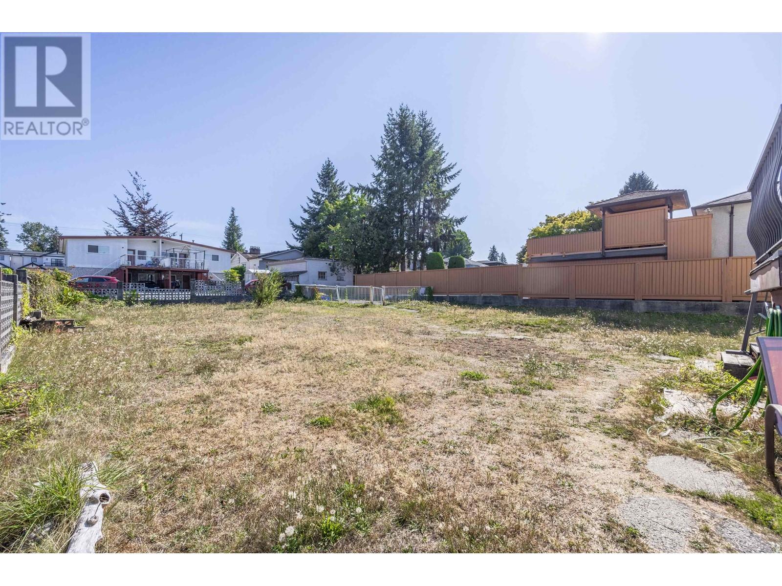 8272 17th Avenue, Burnaby, British Columbia  V3N 1M8 - Photo 17 - R2823506