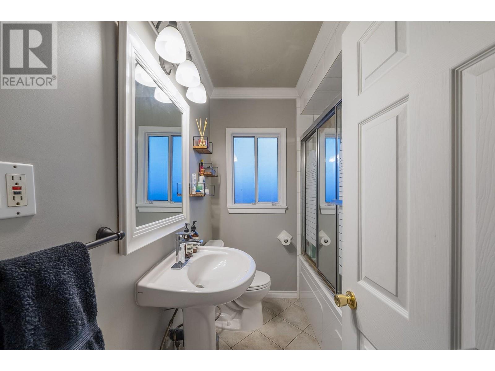 3682 E 27 Avenue, Vancouver, British Columbia  V5R 1R2 - Photo 12 - R2823525