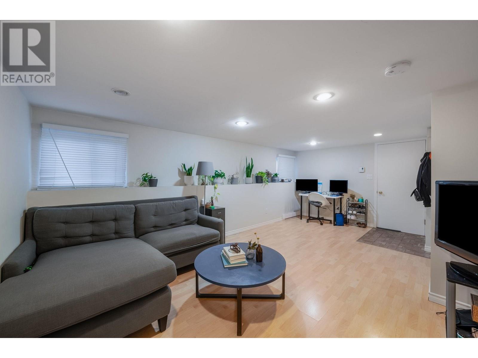 3682 E 27 Avenue, Vancouver, British Columbia  V5R 1R2 - Photo 15 - R2823525