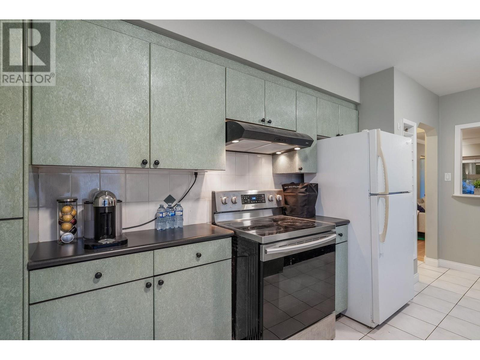 3682 E 27 Avenue, Vancouver, British Columbia  V5R 1R2 - Photo 6 - R2823525