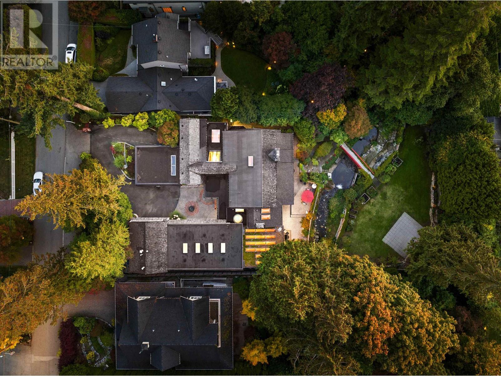 955 Sinclair Street, West Vancouver, British Columbia  V7V 3W1 - Photo 3 - R2821874