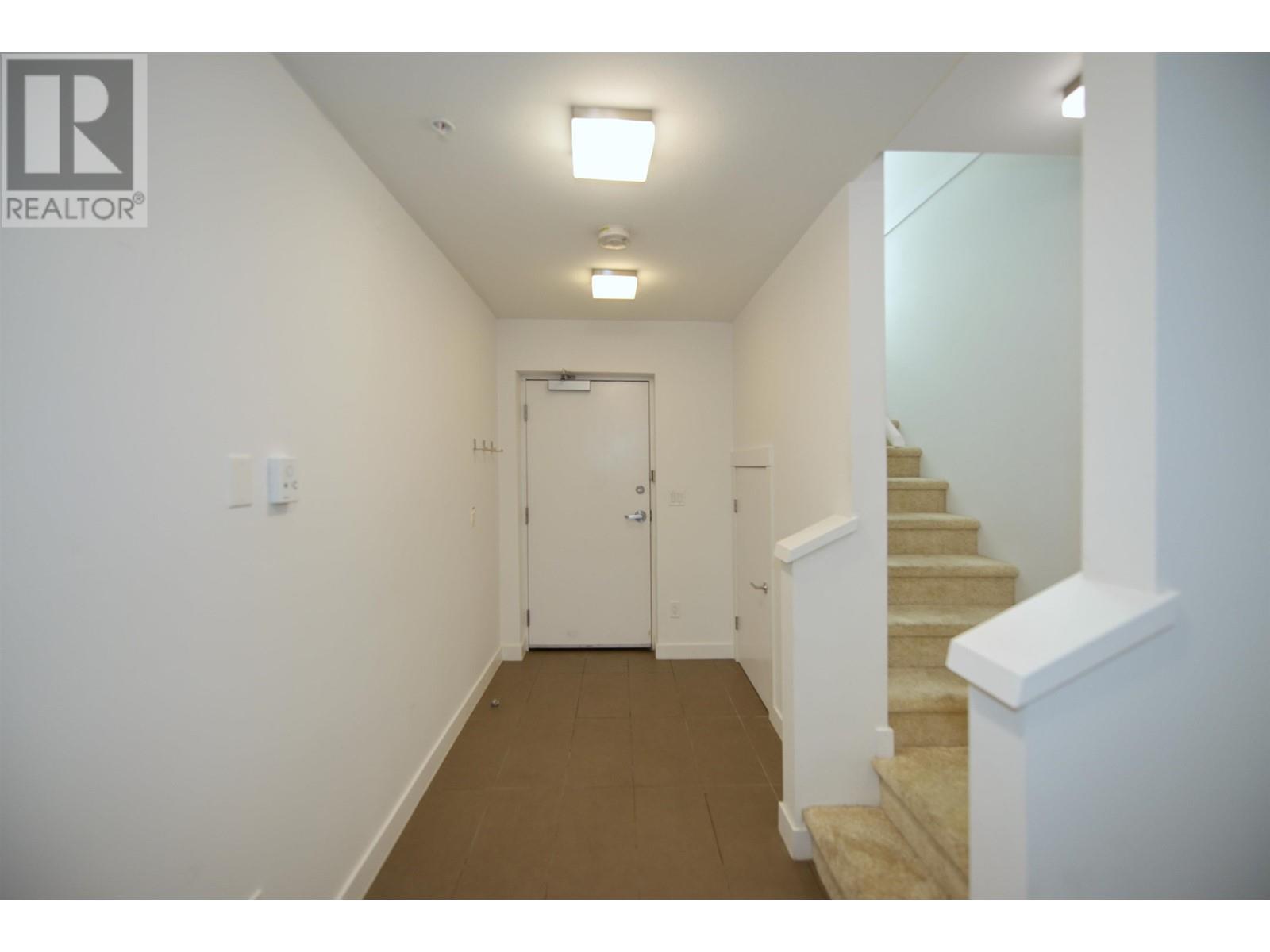 1 7039 Macpherson Avenue, Burnaby, British Columbia  V5J 4N4 - Photo 35 - R2823086