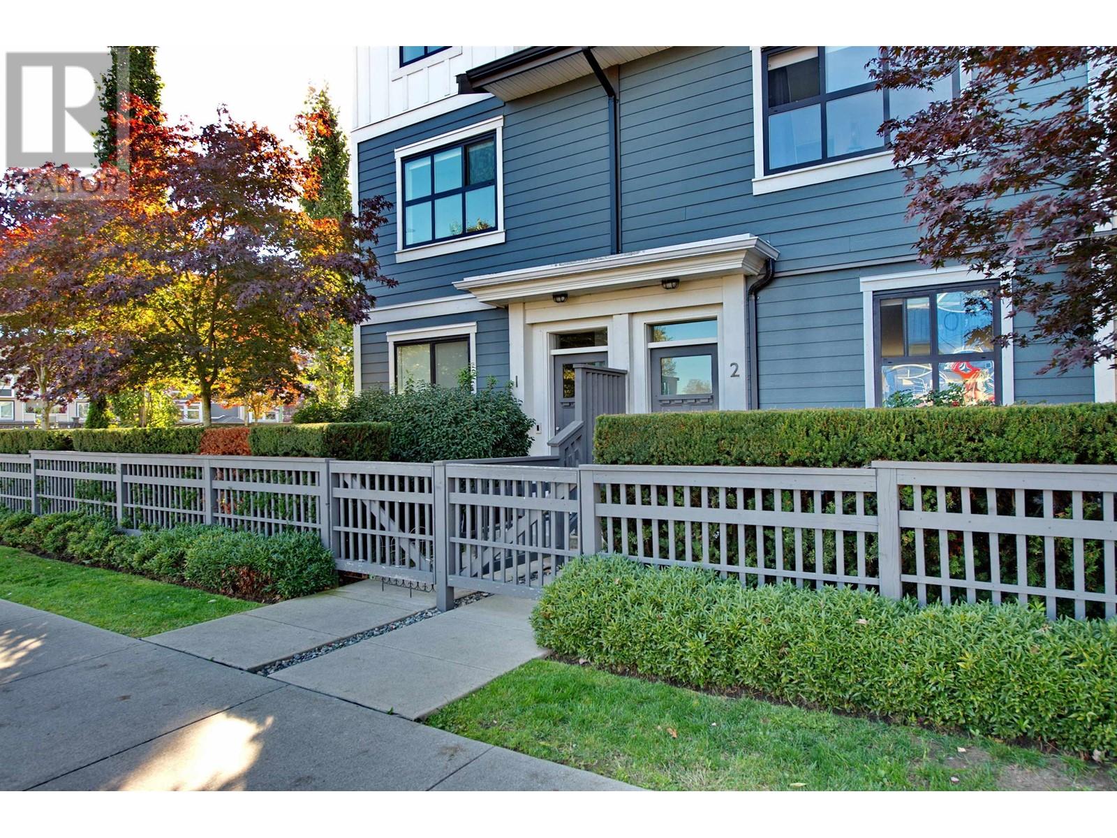 1 7039 MACPHERSON AVENUE, burnaby, British Columbia