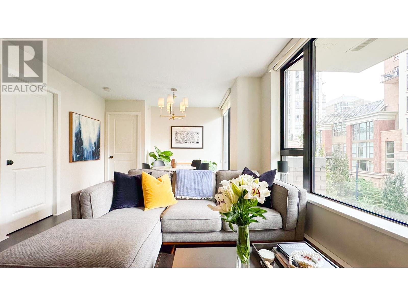404 1295 RICHARDS STREET, vancouver, British Columbia