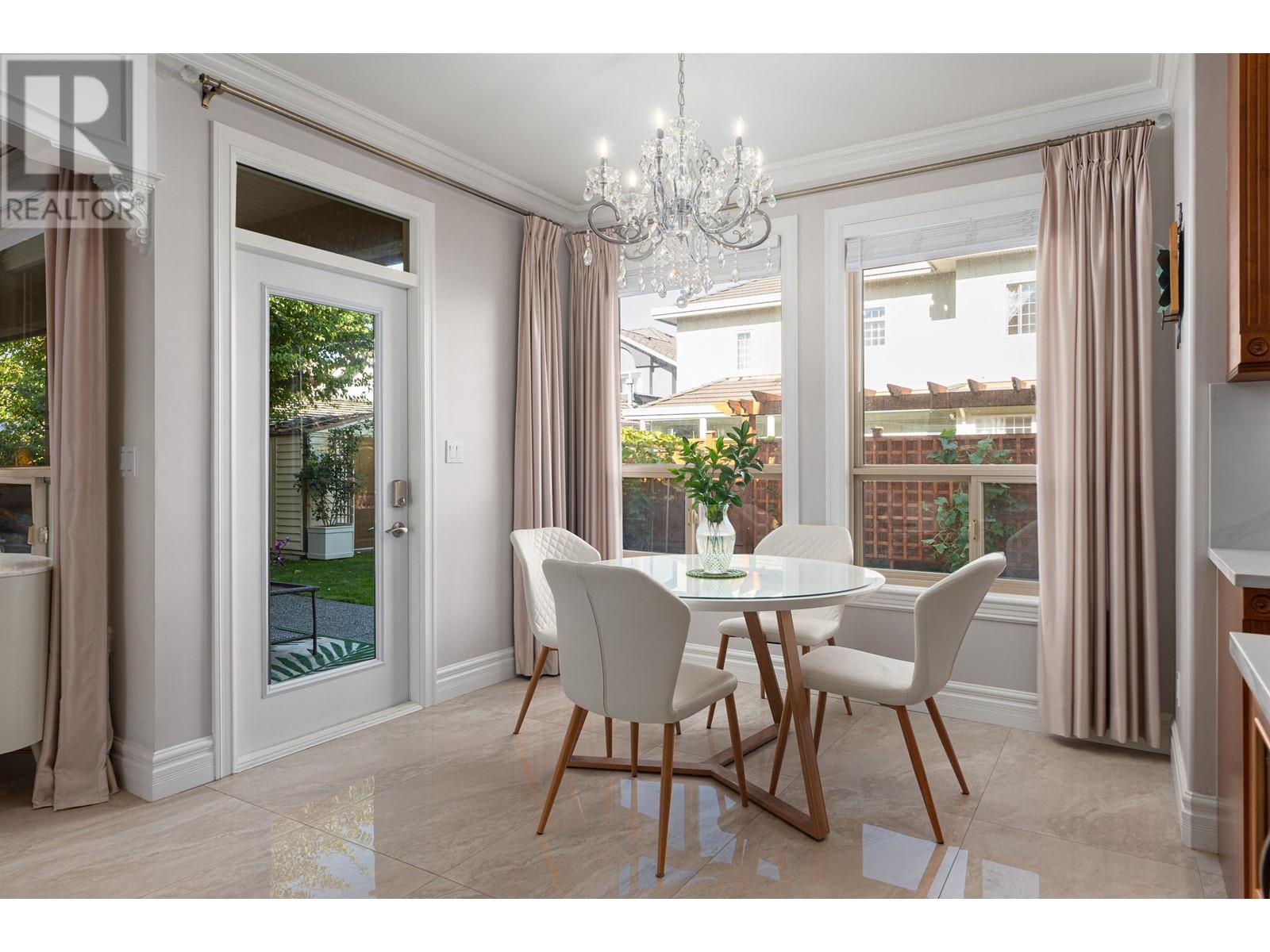 6233 Garrison Court, Richmond, British Columbia  V7C 5H7 - Photo 11 - R2823302