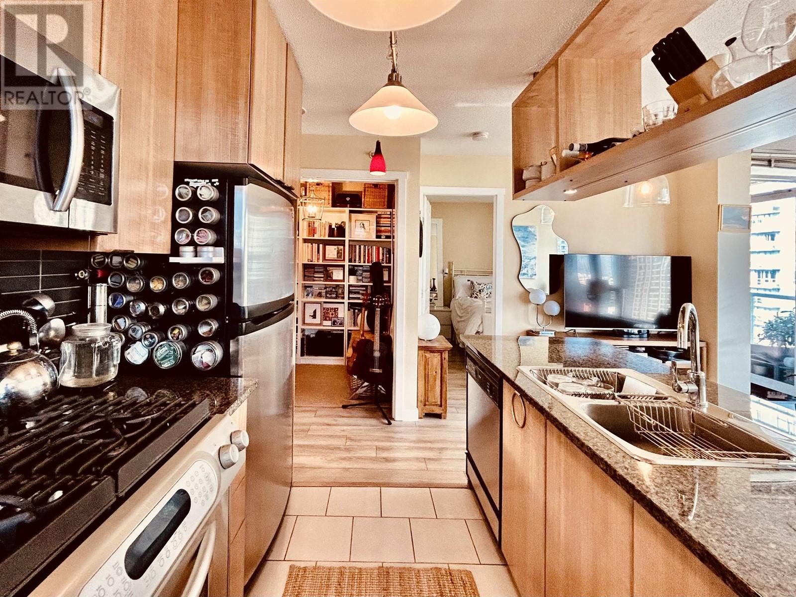 1603 1001 Richards Street, Vancouver, British Columbia  V6B 1J6 - Photo 5 - R2816389