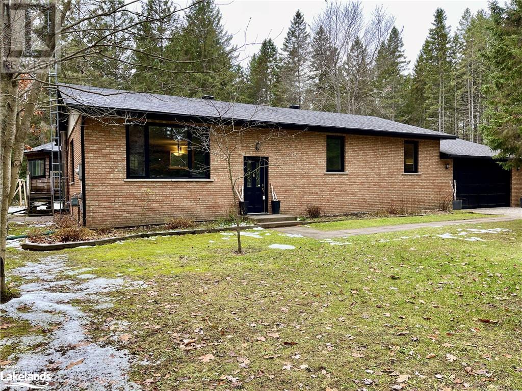 34 Hiawatha Drive, Port Sydney, Ontario P0B 1L0 (26157884)