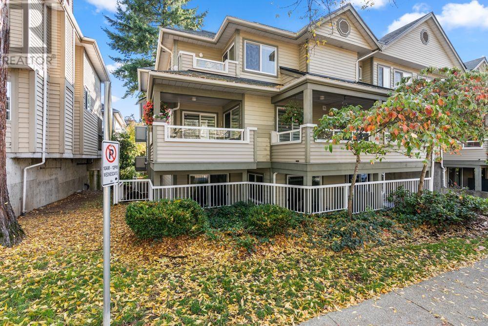 16 828 W 16 STREET, north vancouver, British Columbia