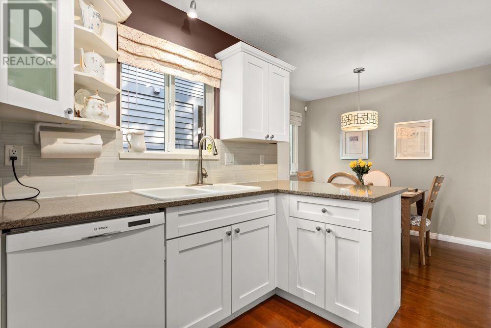 16 828 W 16 Street, North Vancouver, British Columbia  V7P 1K4 - Photo 8 - R2823530