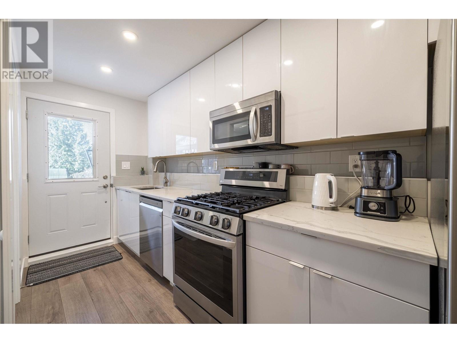 134 Croteau Court, Coquitlam, British Columbia  V3K 6E2 - Photo 21 - R2822221