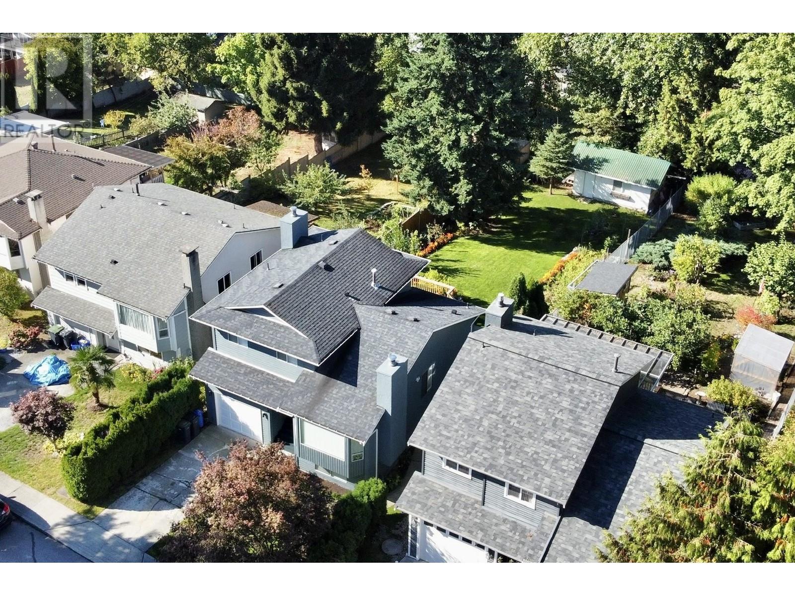 134 Croteau Court, Coquitlam, British Columbia  V3K 6E2 - Photo 2 - R2822221