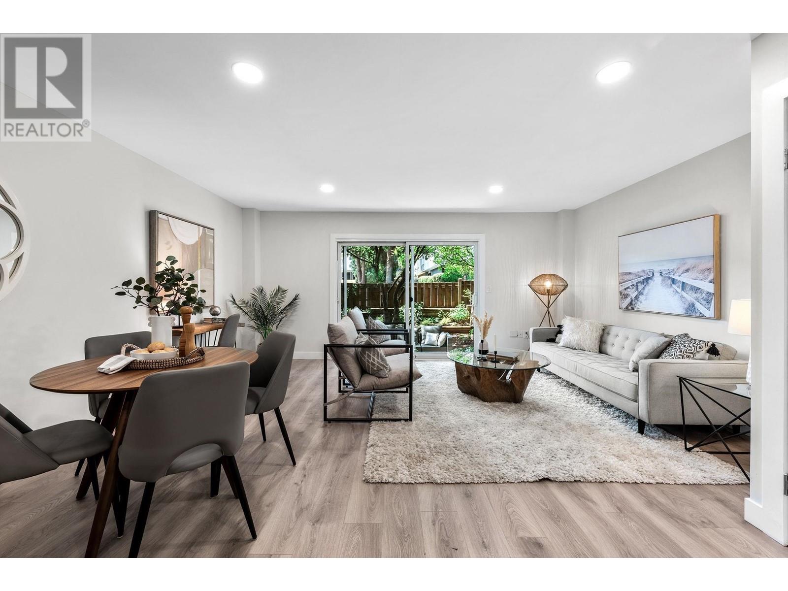 7454 13th Avenue, Burnaby, British Columbia  V3N 4K4 - Photo 2 - R2823555