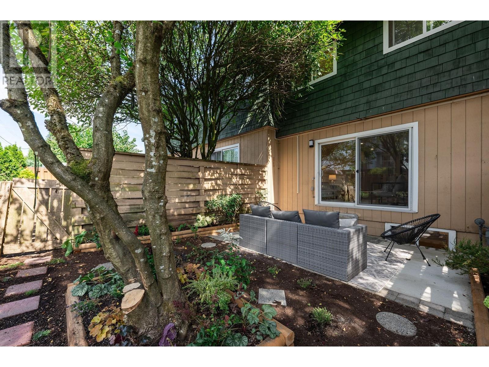 7454 13th Avenue, Burnaby, British Columbia  V3N 4K4 - Photo 23 - R2823555