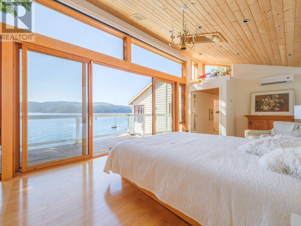 5654 Indian River Drive, North Vancouver, British Columbia  V7G 2T8 - Photo 16 - R2808598