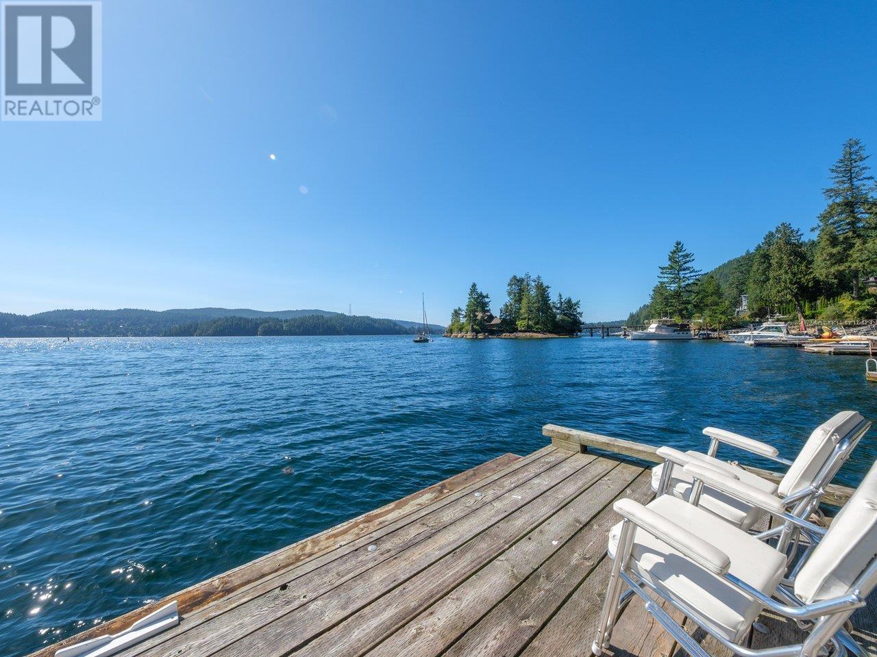 5654 Indian River Drive, North Vancouver, British Columbia  V7G 2T8 - Photo 25 - R2808598