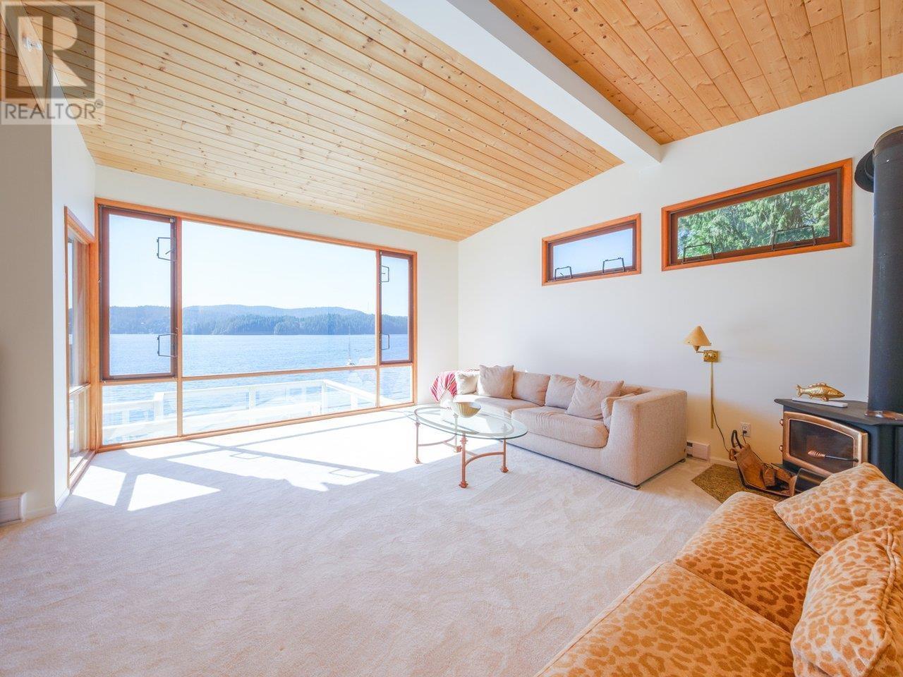 5654 Indian River Drive, North Vancouver, British Columbia  V7G 2T8 - Photo 8 - R2808598